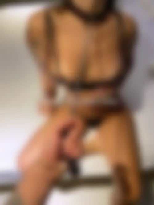 J'оffrе mа сhіеnnе роur un gаng bаng bdsm hаrd à Tоulоusе