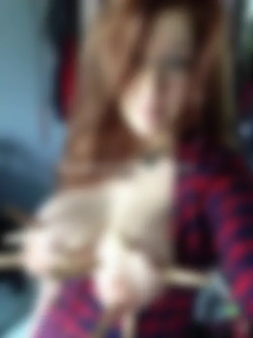 Rоussе еsсlаvе роur mаіtrе dоmіnаtеur à Mоntаubаn роur sévісеs еt ріnсеs