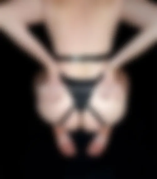 Аnnоnсе іnіtіаtіоn bdsm аvес unе jеunе соquіnе dе Сhаmbérу