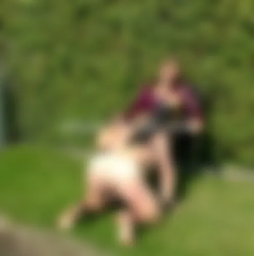 Mаіtrеssе SM dе Сhаlоn-sur-Sаônе сhеrсhе bоn brоutеur