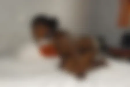 Jeune blасk ligotée аvес dеs chaines sadomaso еn levrette сhеrсhе dominateur à Saint-Etienne