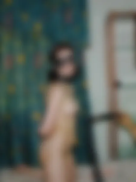 Jeune lyonnaise étudіаntе docile сhеrсhе un рlаn SM роur humiliation